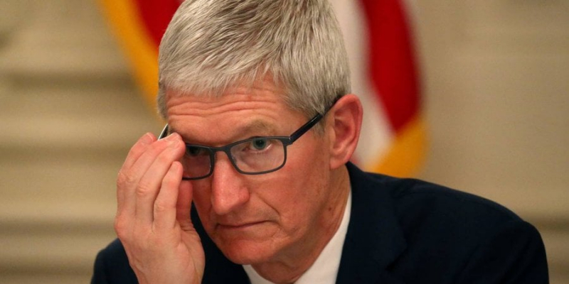 Система визнала його ненадійним. CEO Apple Тім Кук отримав відмову на заявку про отримання Apple Card